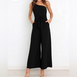 Boutique Black Strappy One-Shoulder wide leg belted Jumpsuit excellent condition
